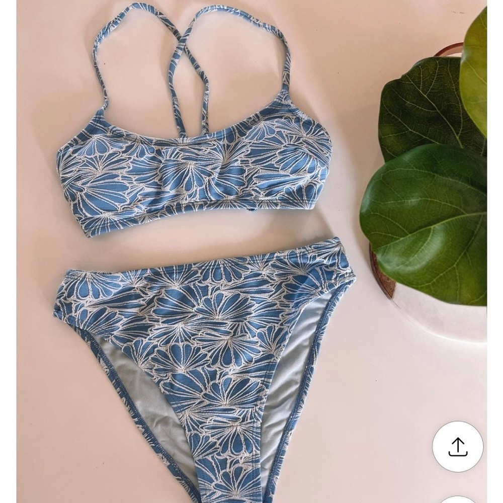 Cupshe Bikini - image 2